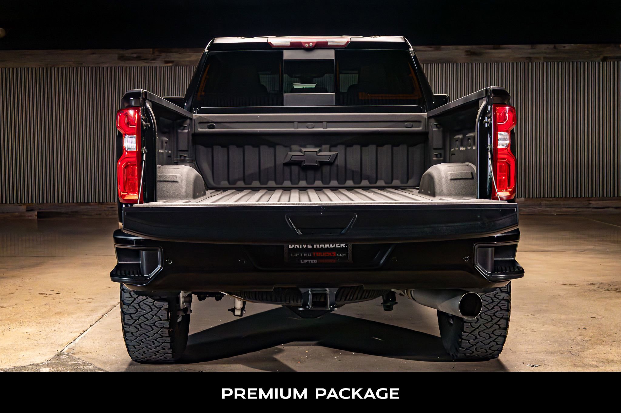 Used 2021 Chevrolet Silverado 2500 LTZ w/ LTZ Plus Package AWD/4WD image 8