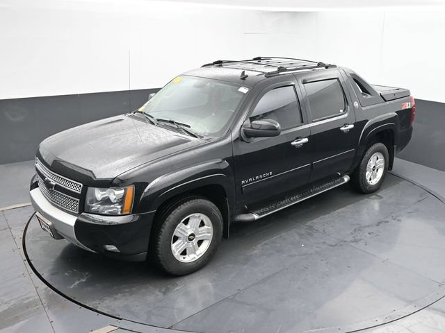 Used 2013 Chevrolet Avalanche LT w/ Suspension Package, Off-Road AWD/4WD image 37