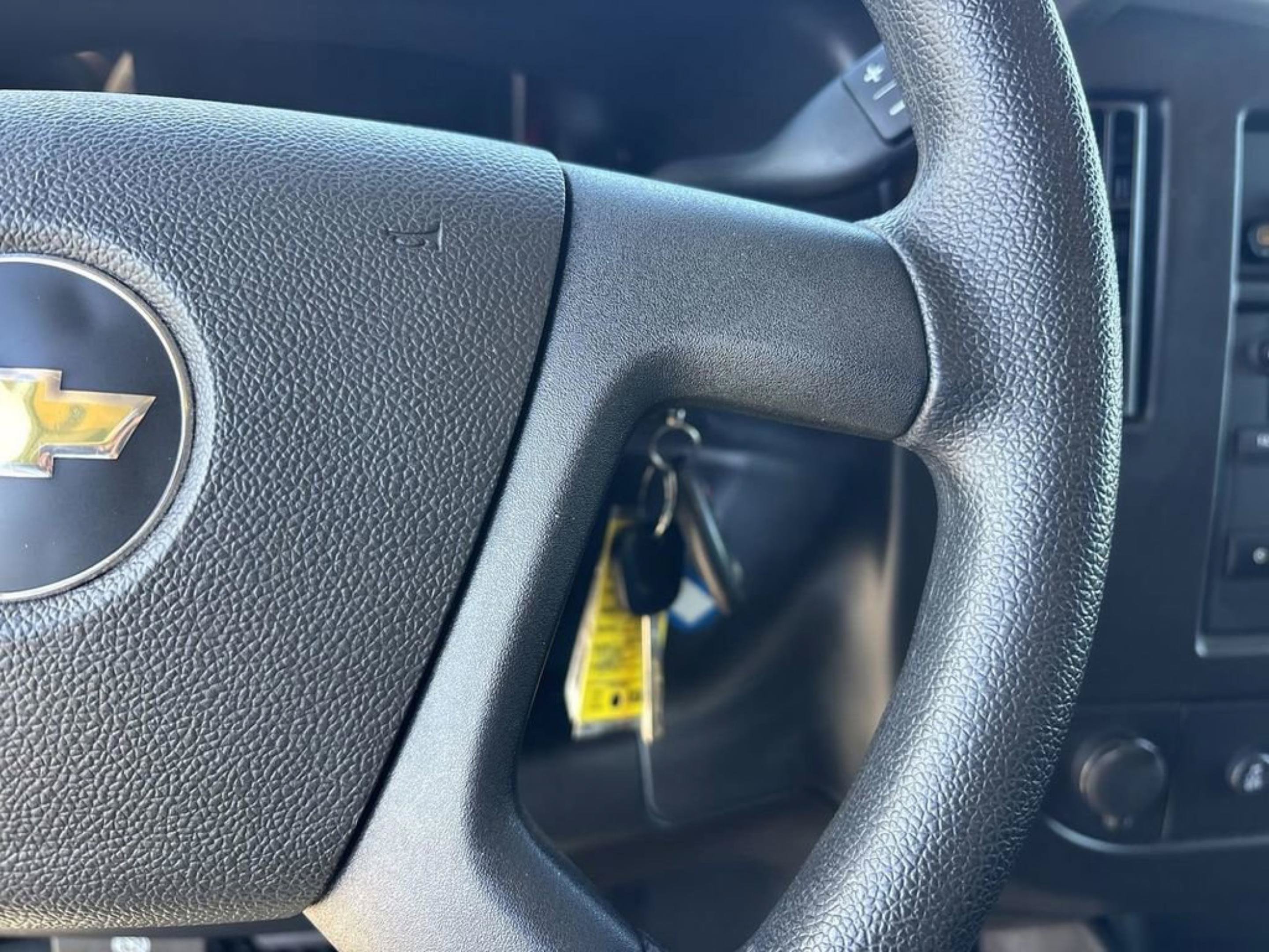 Used 2024 Chevrolet Express 2500 w/ Driver Convenience Package RWD image 22