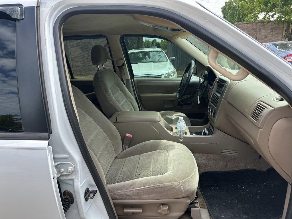 Used 2003 Ford Explorer XLT RWD image 18