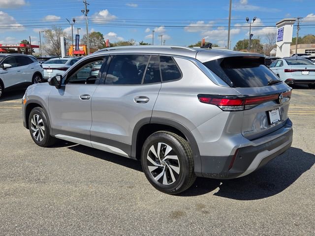 Used 2025 Volkswagen Tiguan S image 9