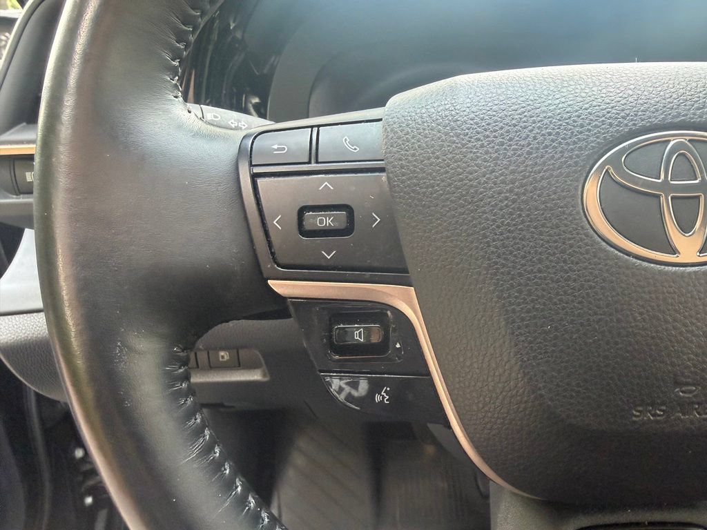 Used 2023 Toyota Crown Platinum AWD/4WD image 17