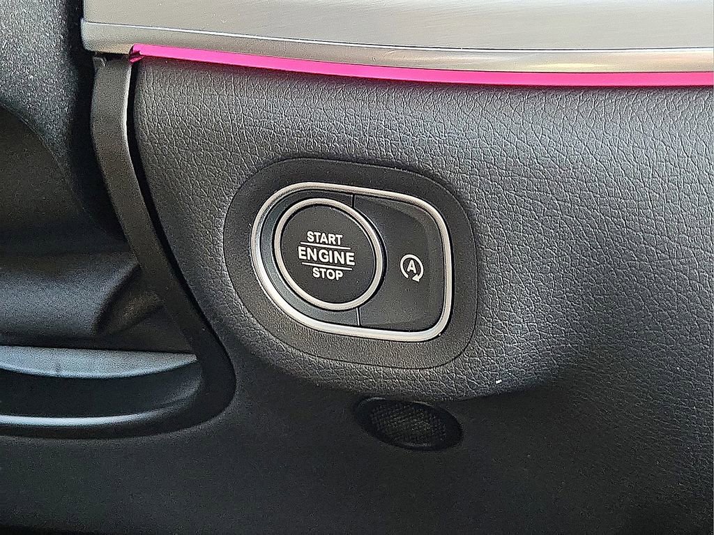 Used 2025 Mercedes-Benz GLS 450 4MATIC image 34