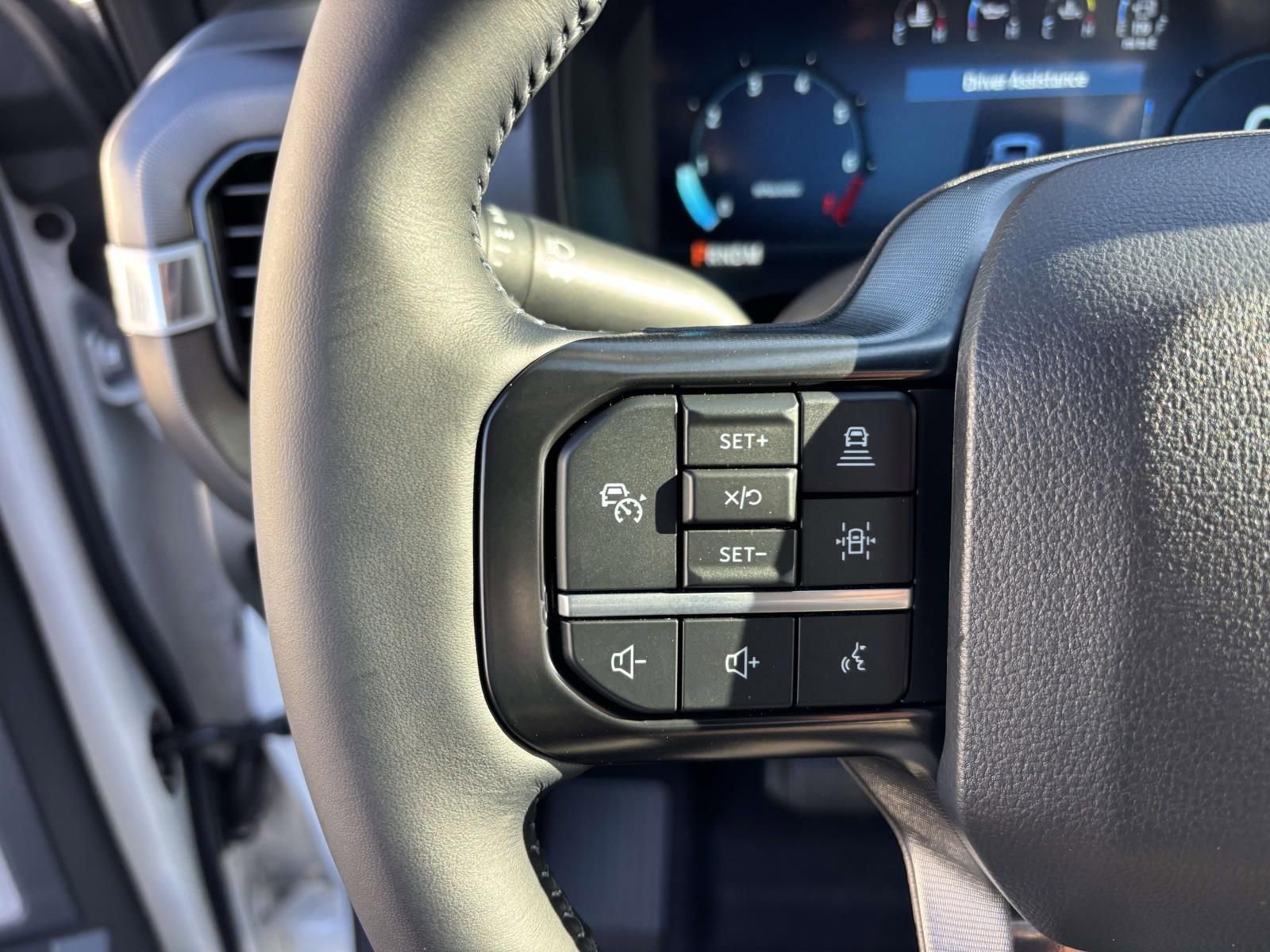 New 2025 Ford F150 Platinum w/ Equipment Group 702A High image 18