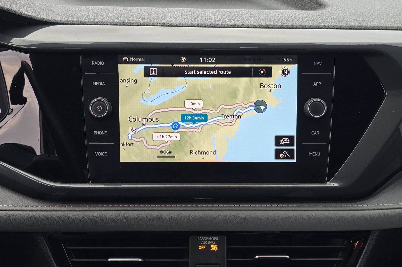 Used 2022 Volkswagen Taos SEL image 17