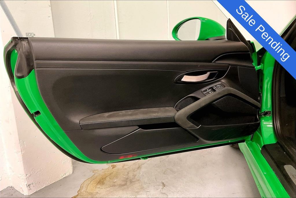 Used 2022 Porsche 718 Cayman GT4 RWD image 19
