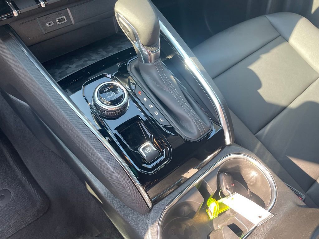 New 2026 GMC Canyon Elevation w/ Convenience Package image 17