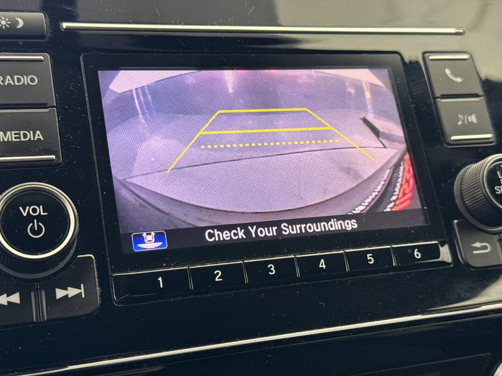 Used 2018 Honda CR-V LX image 18