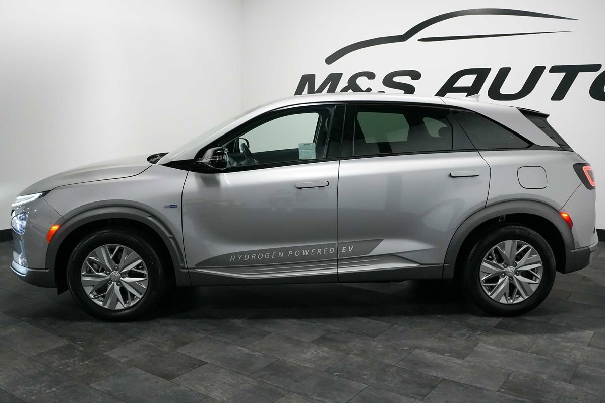 Used 2023 Hyundai Nexo Blue FWD image 3