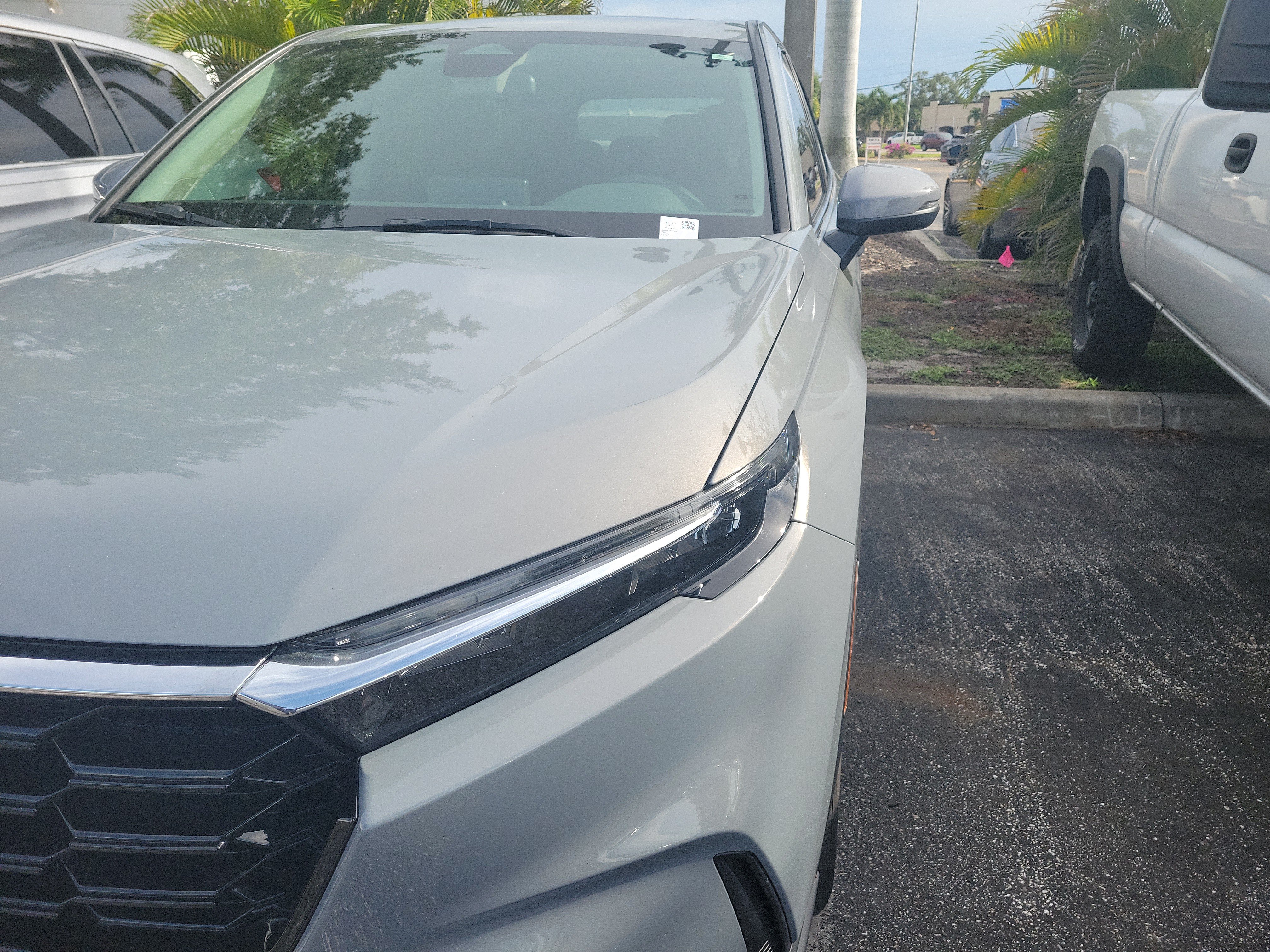Used 2024 Honda CR-V EX image 5
