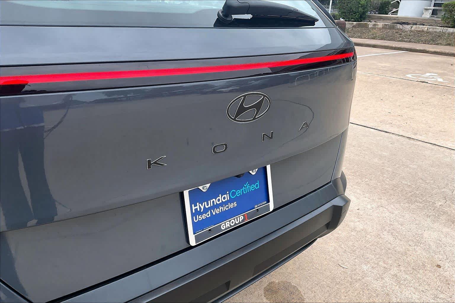 Certified 2024 Hyundai Kona SE FWD image 9