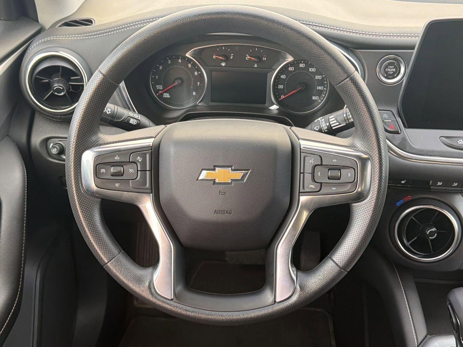 Used 2025 Chevrolet Blazer LT FWD image 16