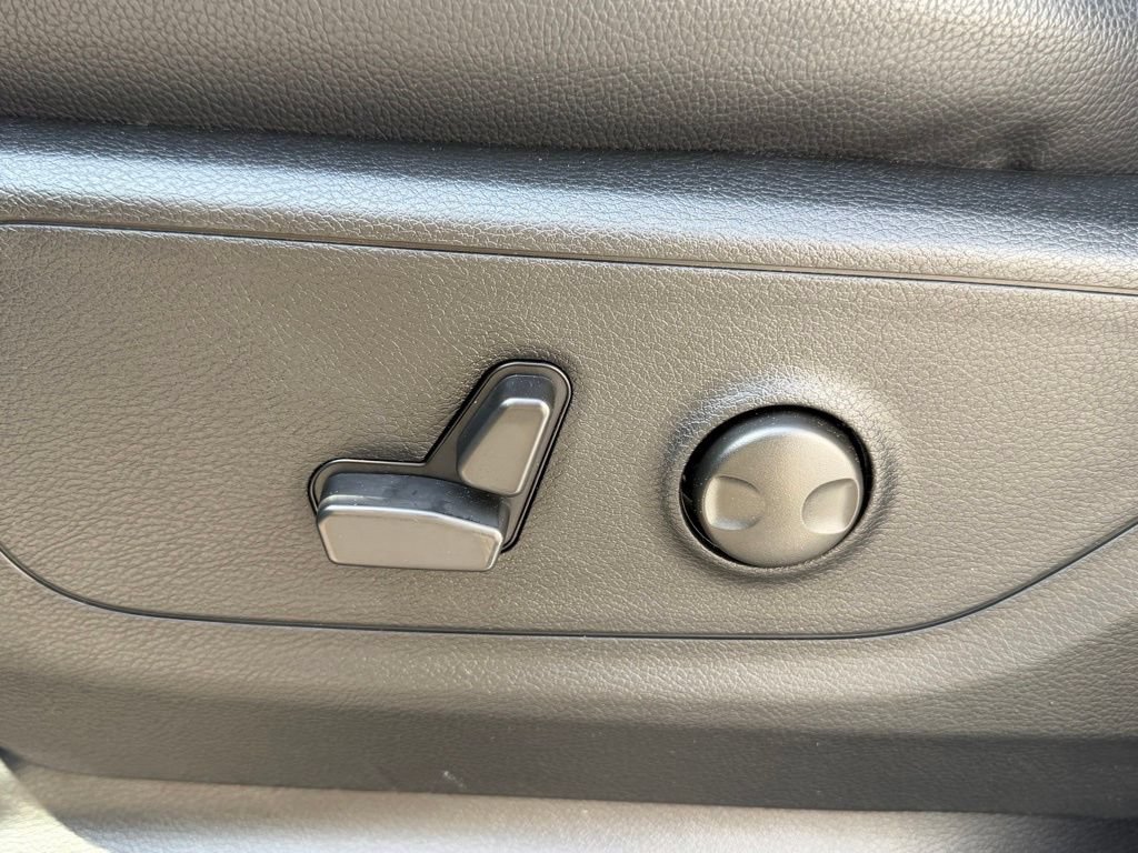 New 2026 RAM 1500 Big Horn AWD/4WD image 17