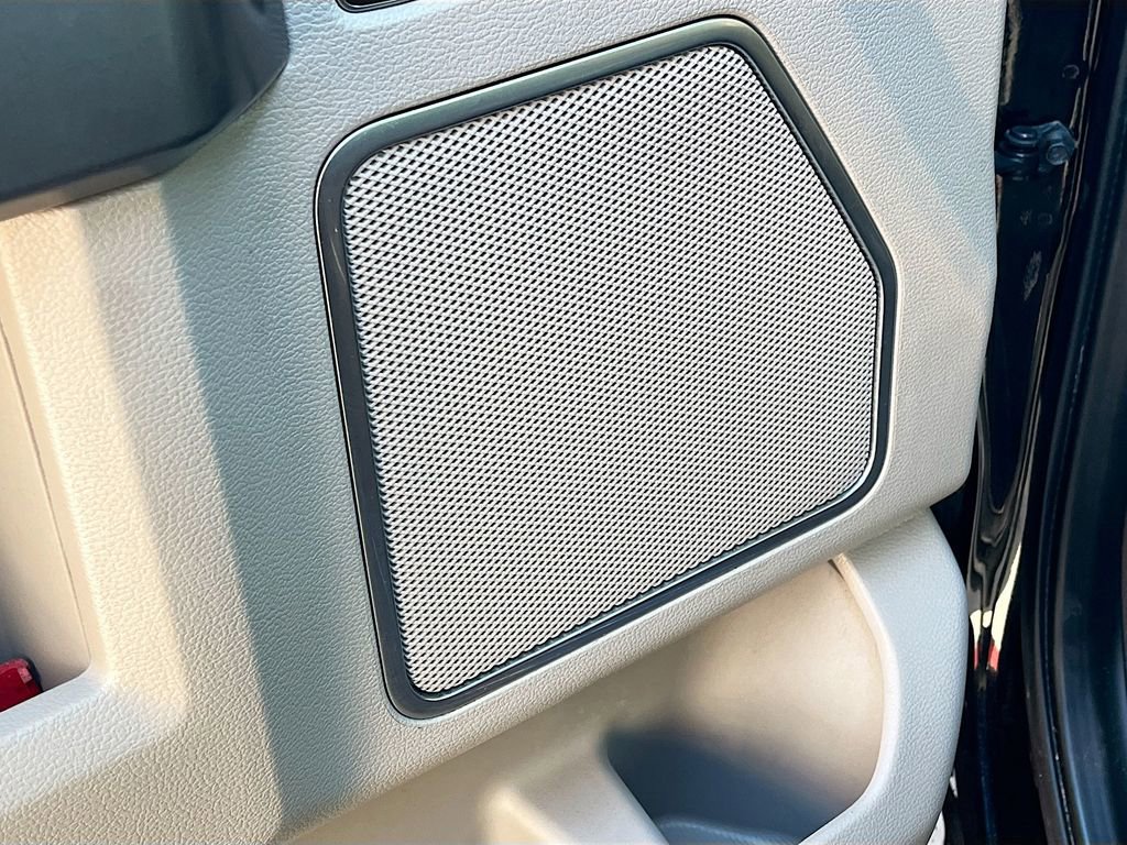 Used 2020 Ford F150 Limited w/ Trailer Tow Package image 19