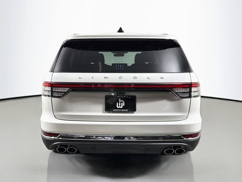 Used 2026 Lincoln Aviator 2WD image 6
