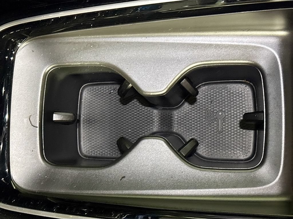 Certified 2024 Volkswagen ID.4 Pro S AWD/4WD image 17