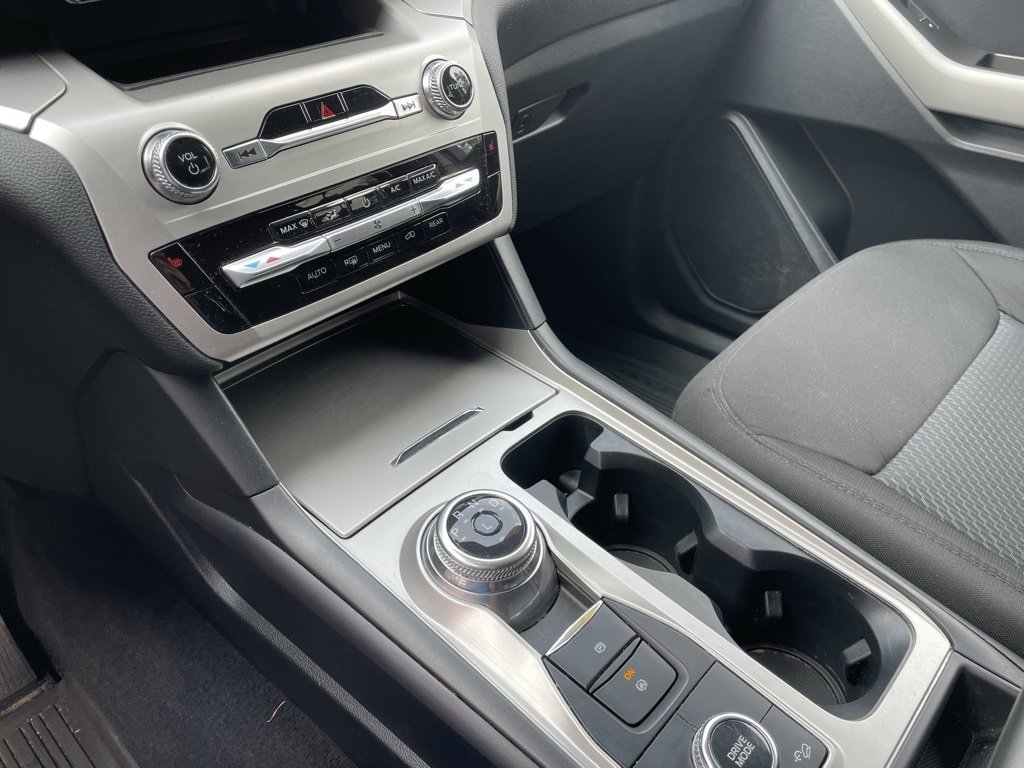 Certified 2022 Ford Explorer XLT image 11