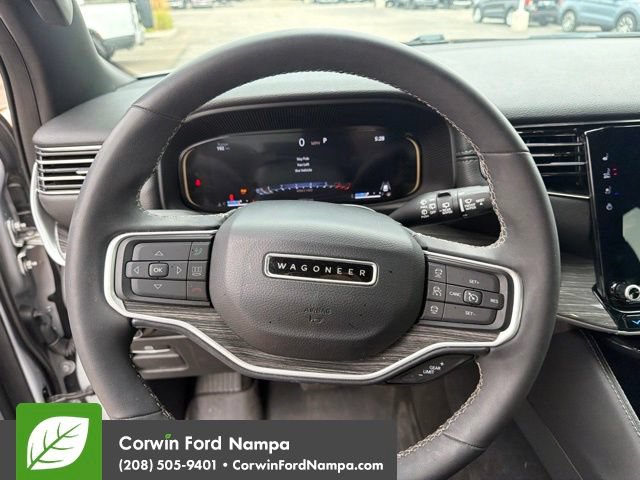 Used 2022 Jeep Wagoneer Series II AWD/4WD image 15