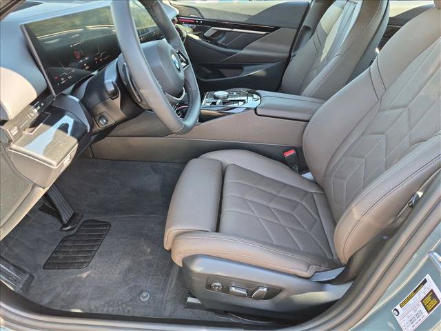 Used 2026 BMW 530i RWD image 17