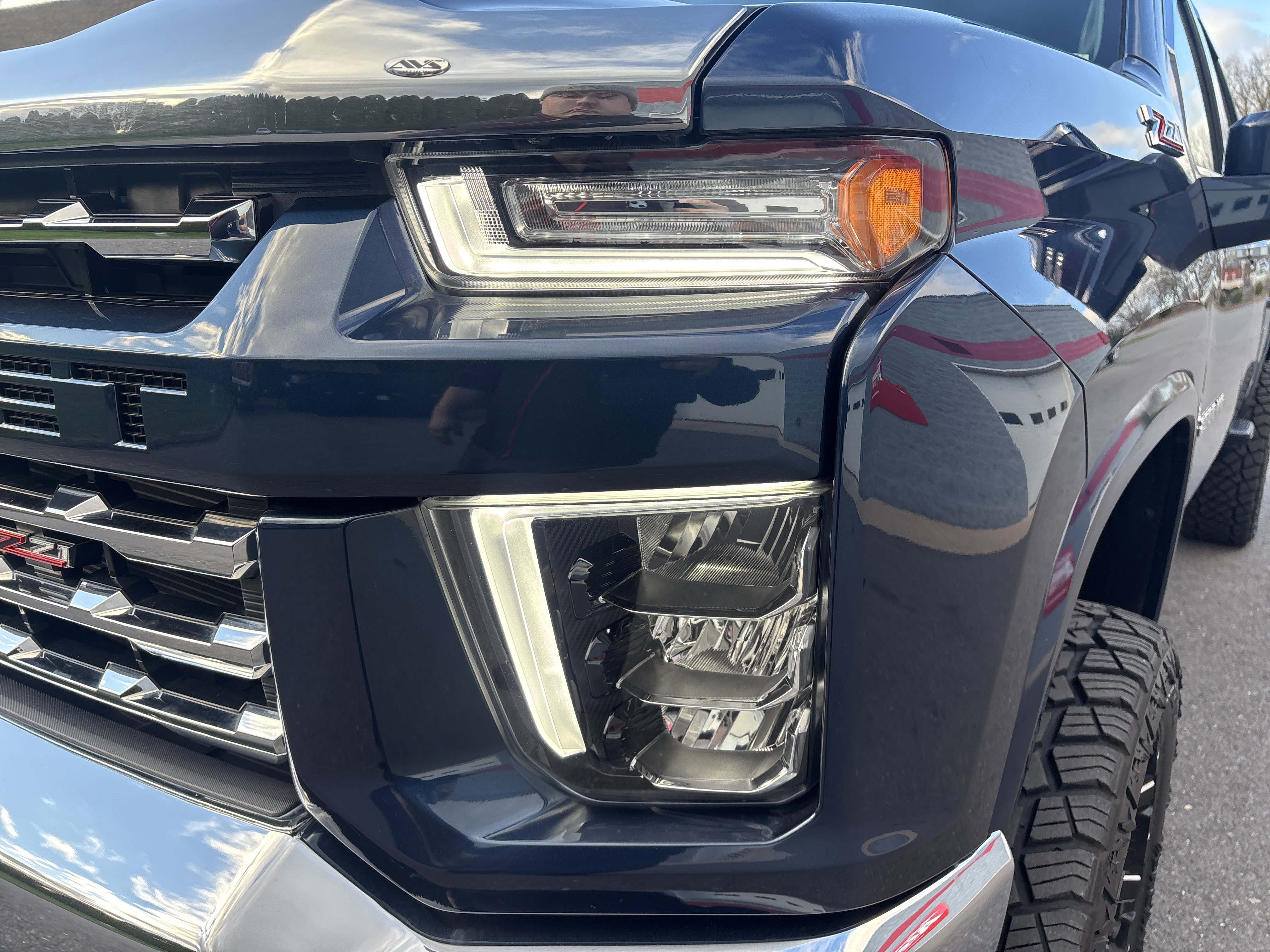 Used 2021 Chevrolet Silverado 2500 LTZ w/ LTZ Plus Package image 9