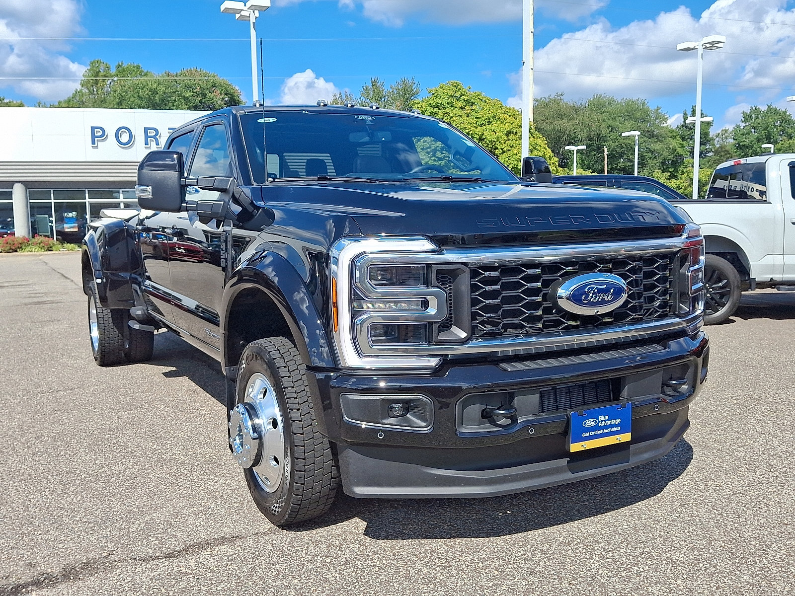 Certified 2025 Ford F450 Platinum image 2