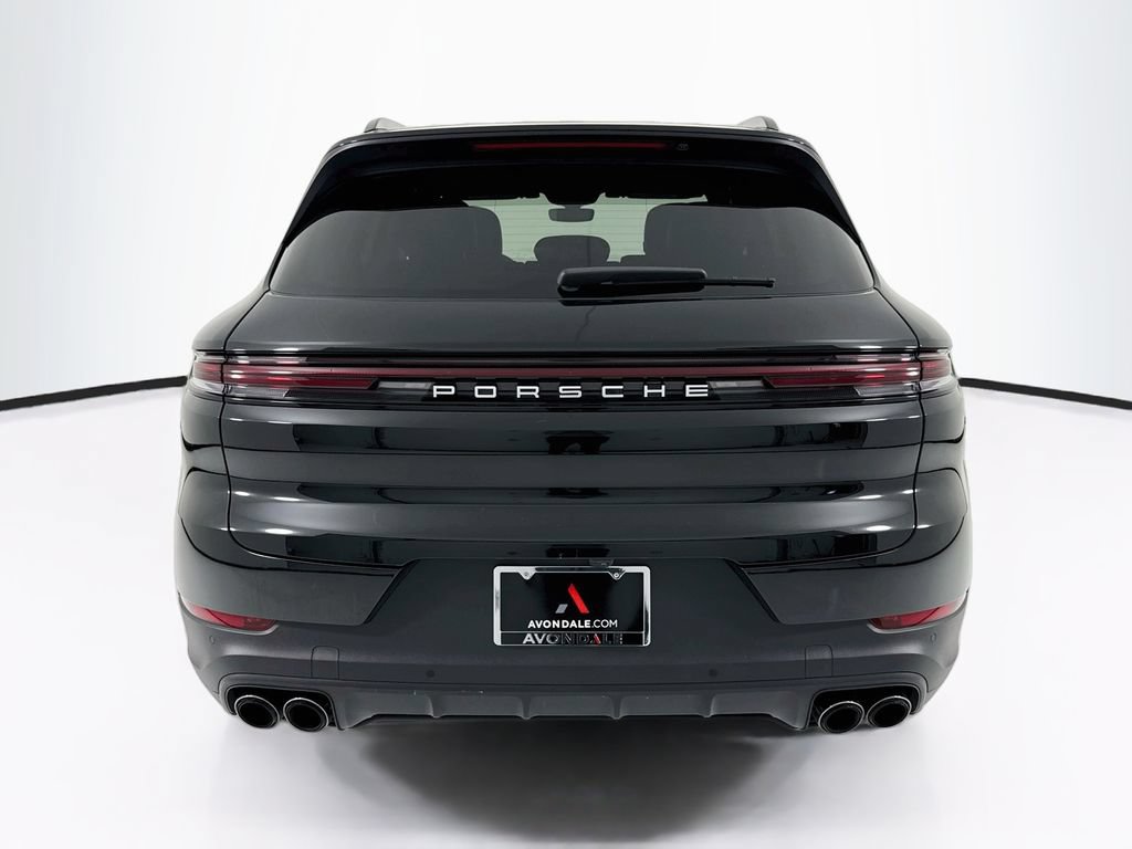 Certified 2024 Porsche Cayenne AWD/4WD image 10