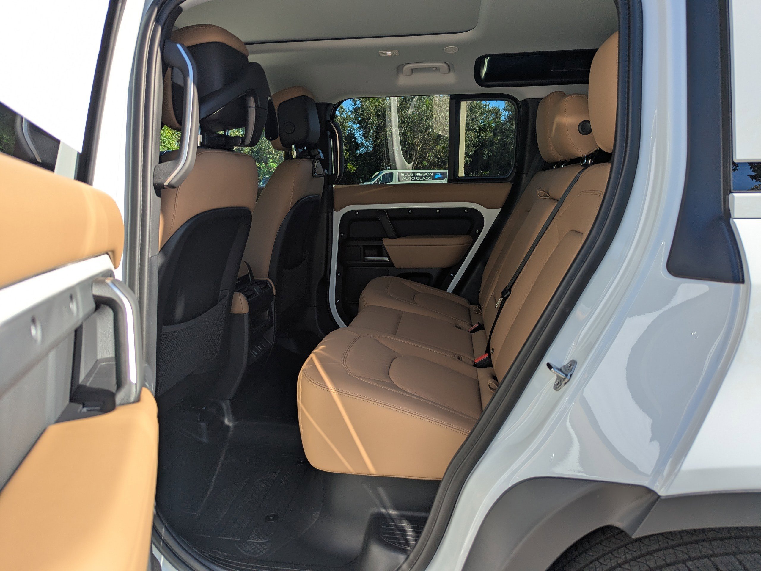New 2026 Land Rover Defender 110 S image 19