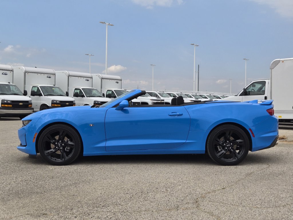 Used 2022 Chevrolet Camaro LT w/ Technology Package RWD image 4
