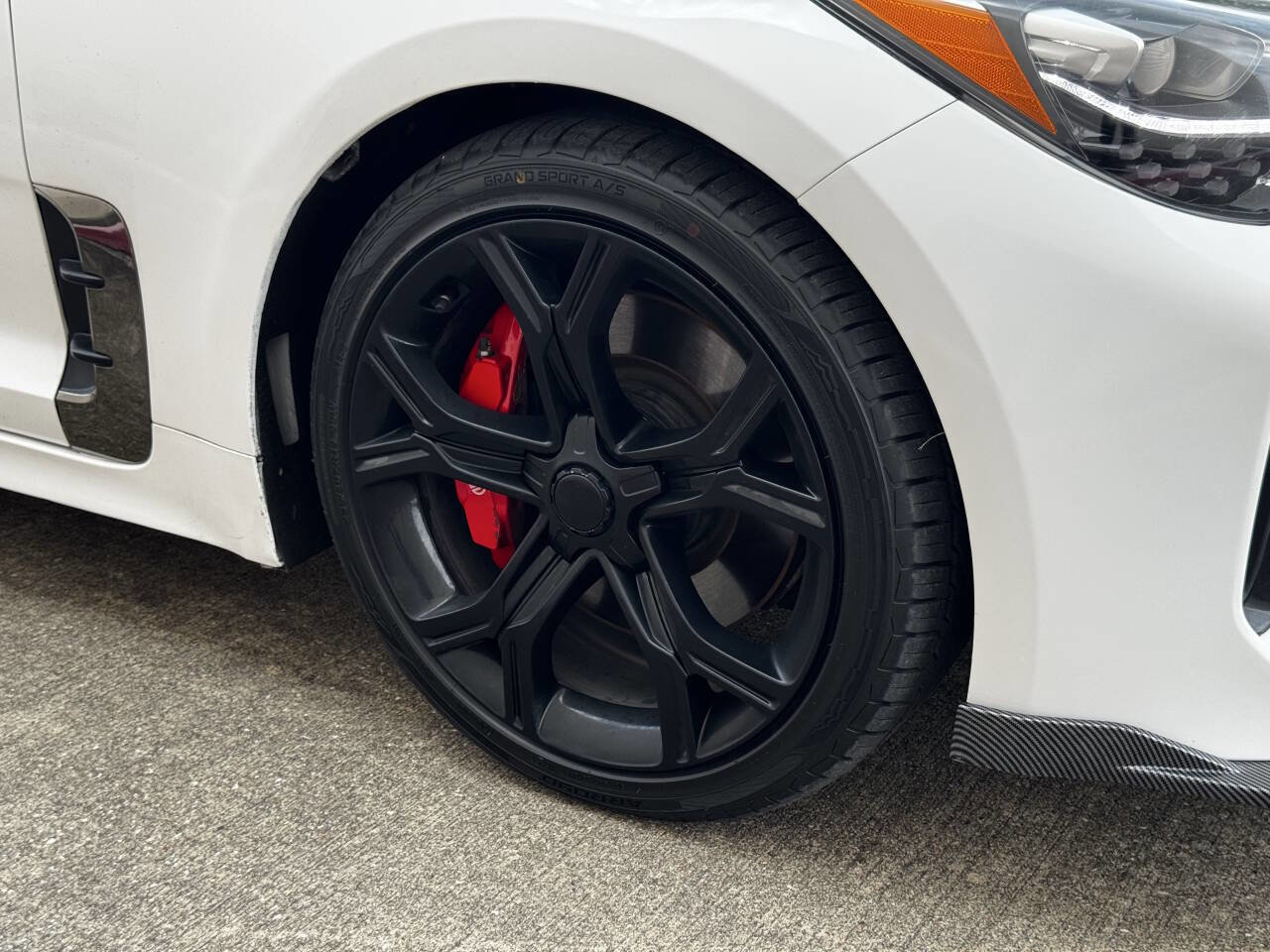Used 2020 Kia Stinger GT1 image 36