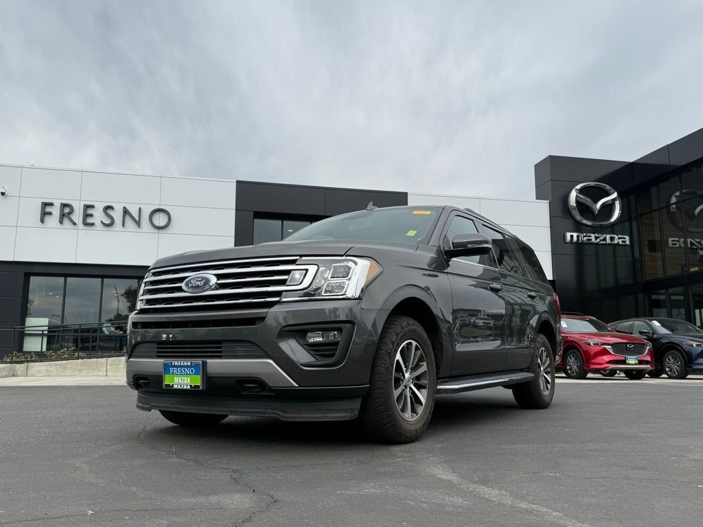 Used 2018 Ford Expedition XLT w/ Equipment Group 202A image 2