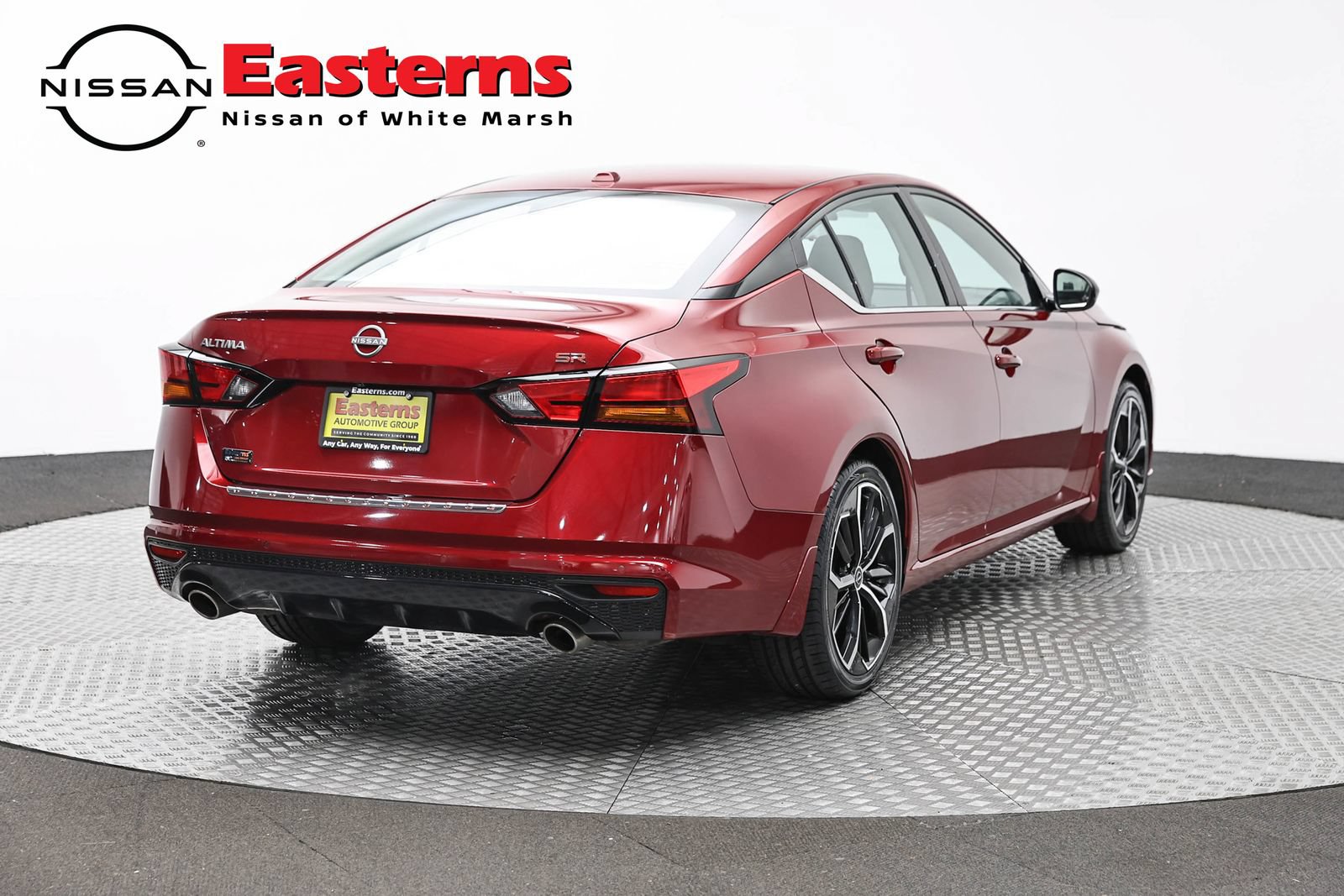 Used 2023 Nissan Altima 2.5 SR w/ SR Premium Package FWD image 5