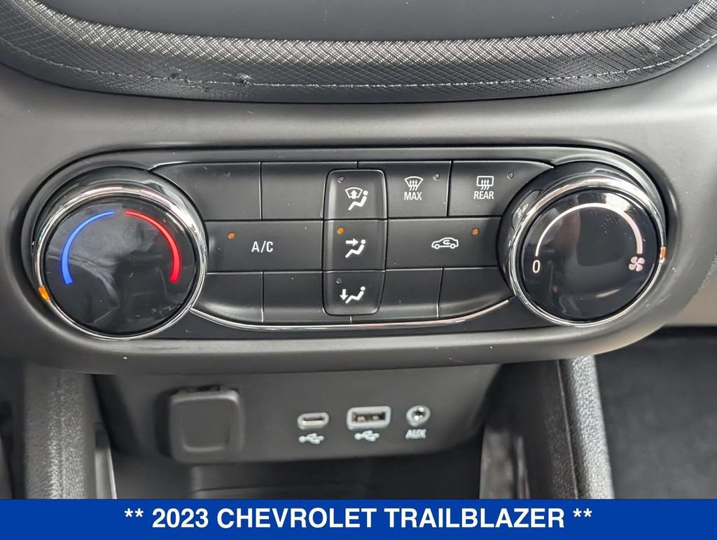 Used 2023 Chevrolet TrailBlazer LS FWD image 23