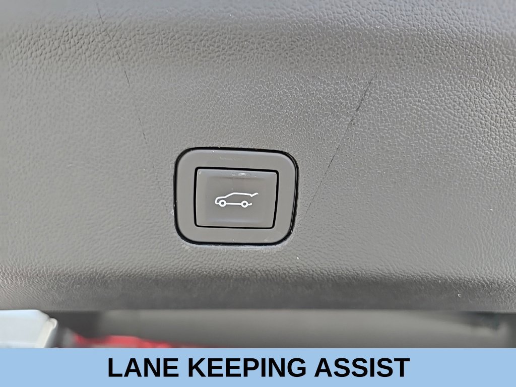 Used 2026 GMC Yukon AT4 Ultimate AWD/4WD image 7