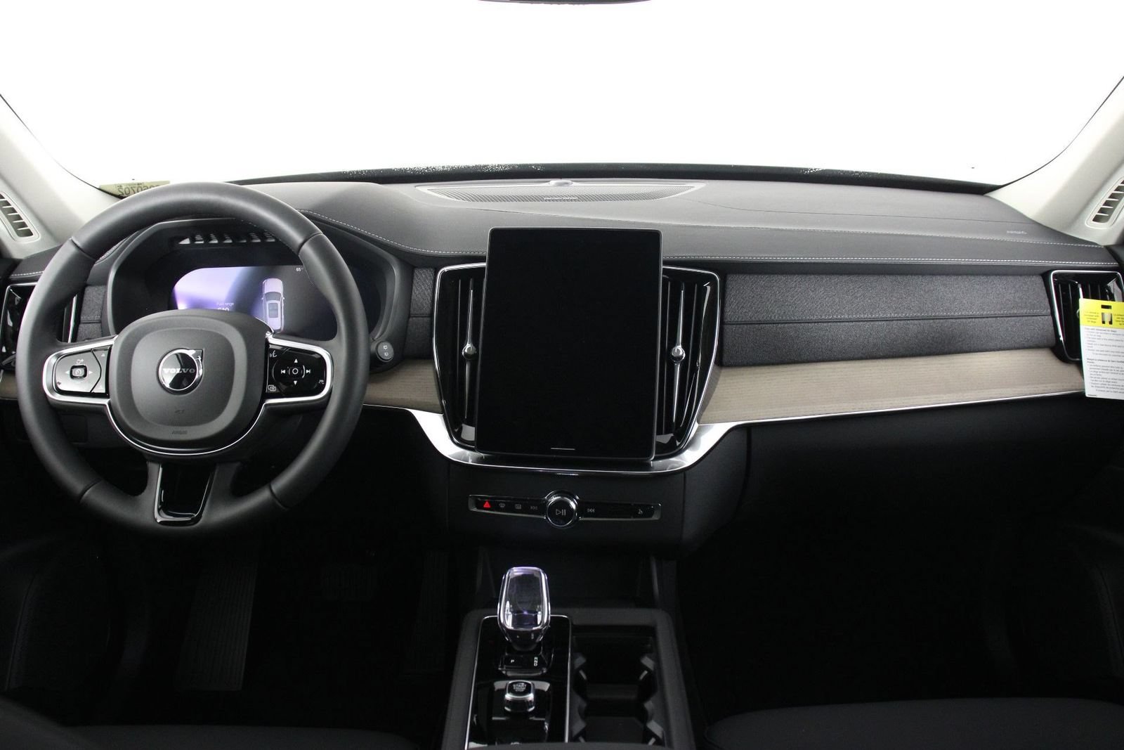 New 2026 Volvo XC90 B6 Plus AWD/4WD image 5