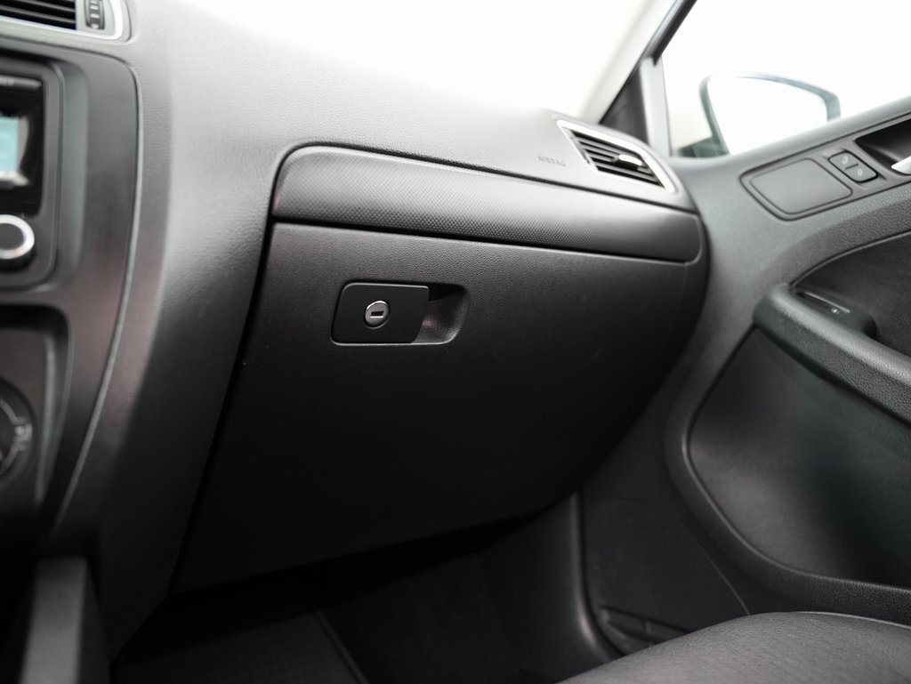 Used 2012 Volkswagen Jetta SE image 40