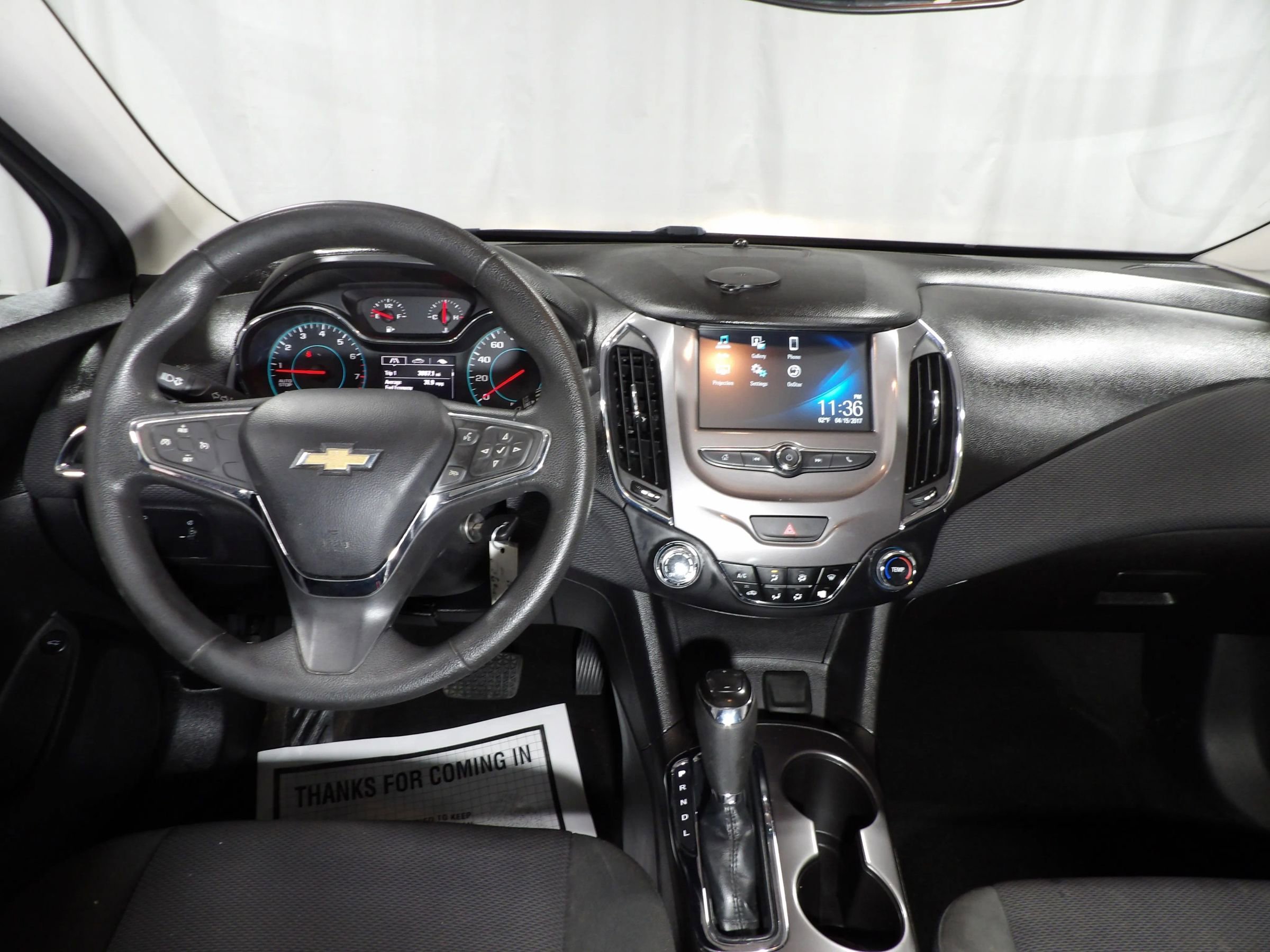 Used 2017 Chevrolet Cruze LT FWD image 13