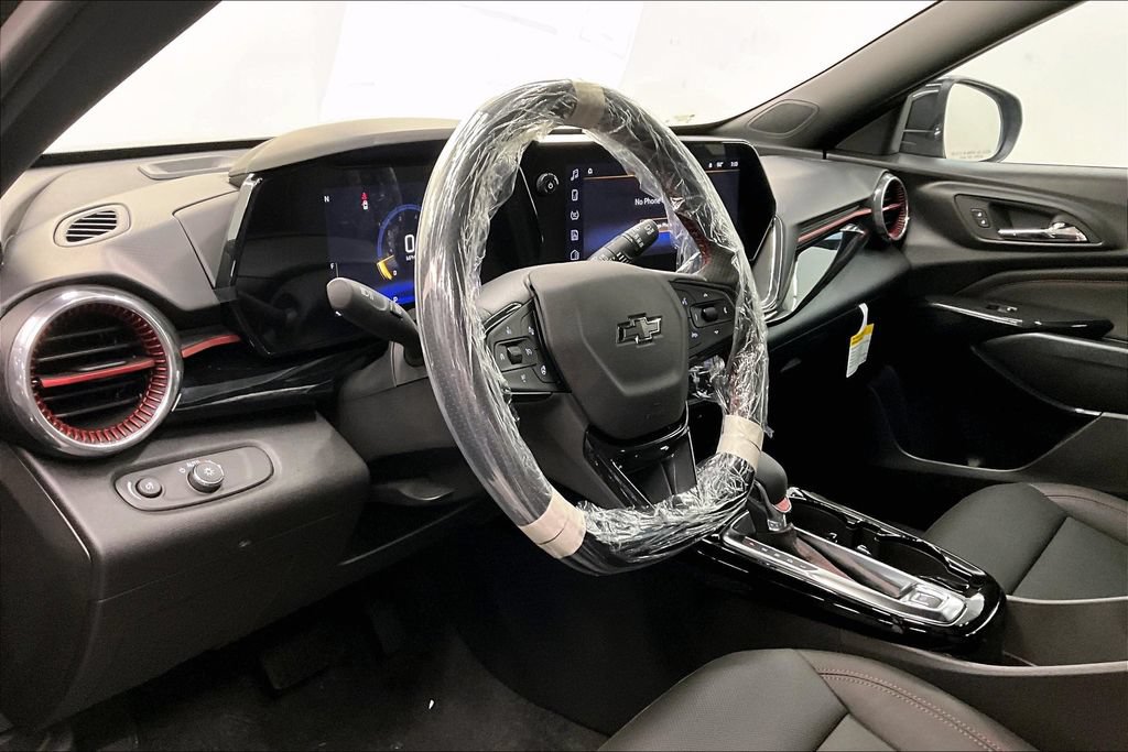 New 2026 Chevrolet Trax RS w/ Driver Confidence Package FWD image 6
