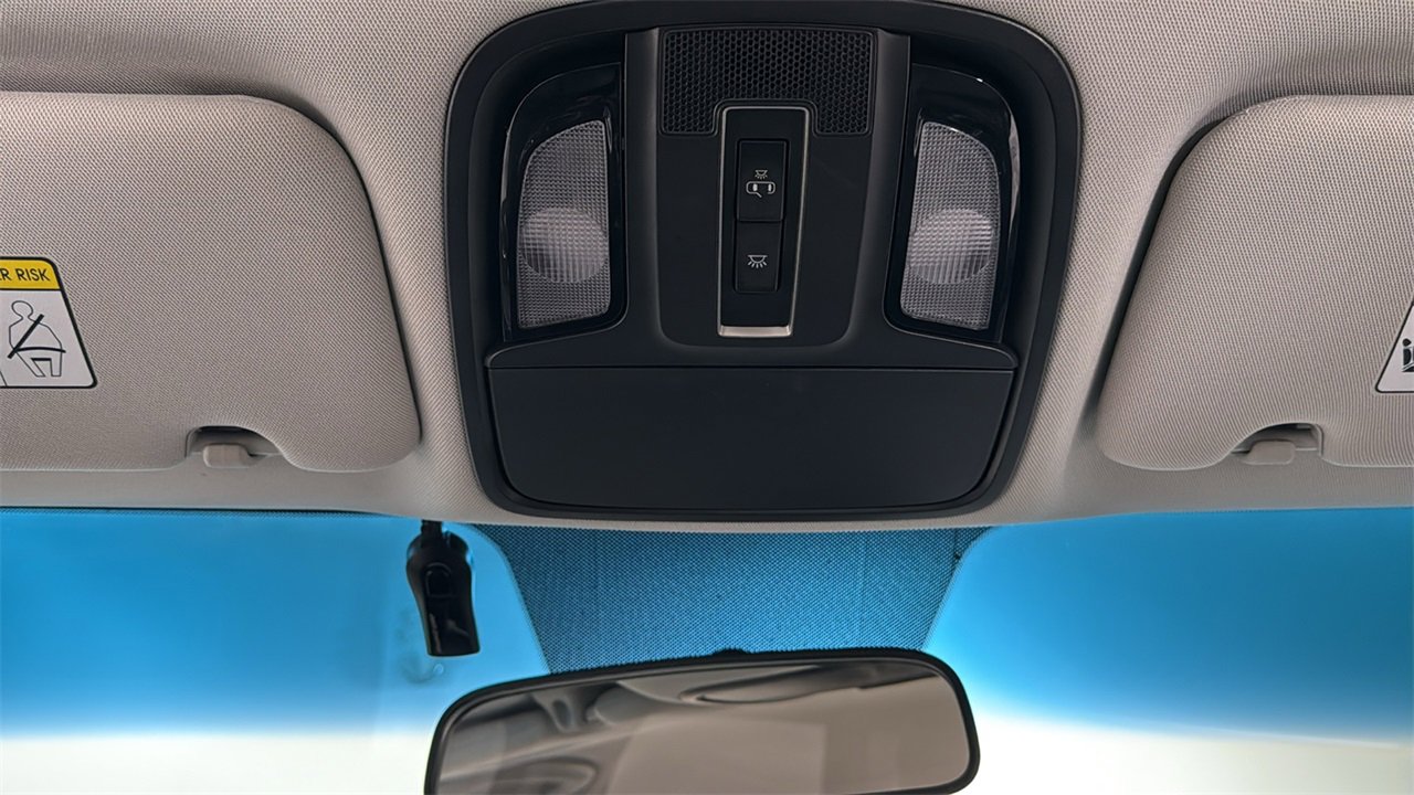 Used 2019 Kia Sorento LX image 11