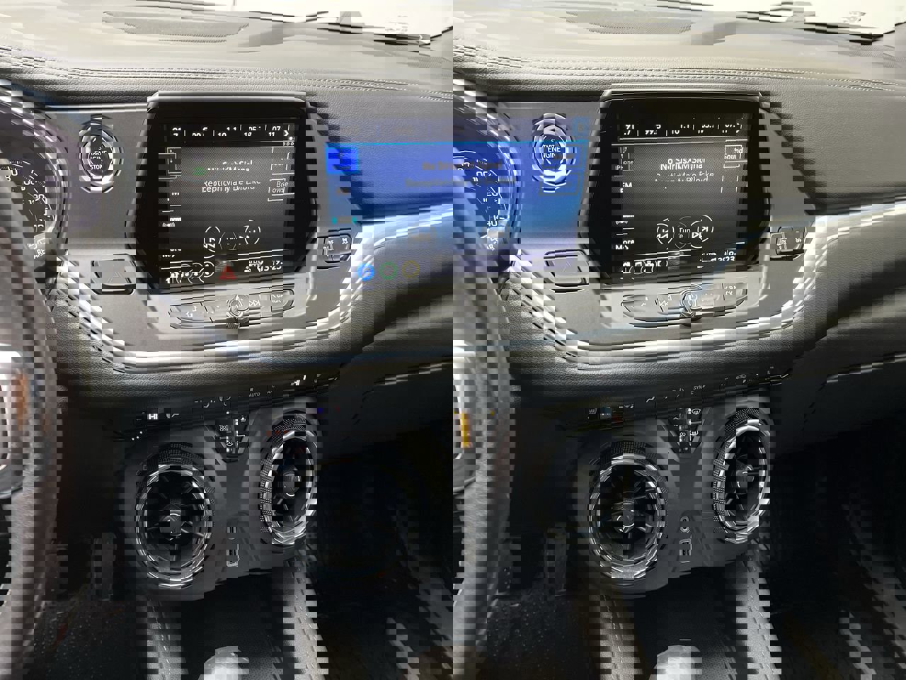 Used 2019 Chevrolet Blazer LT image 16