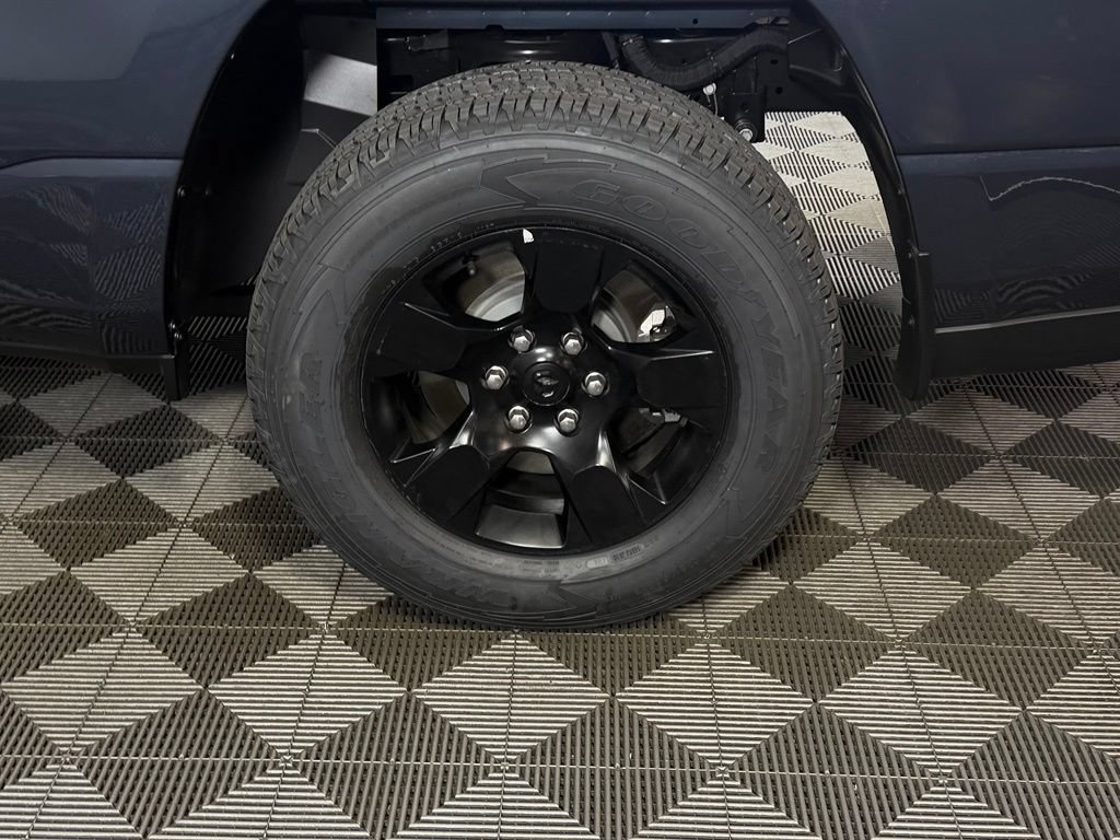 Used 2025 RAM 1500 Tradesman w/ Night Edition AWD/4WD image 12
