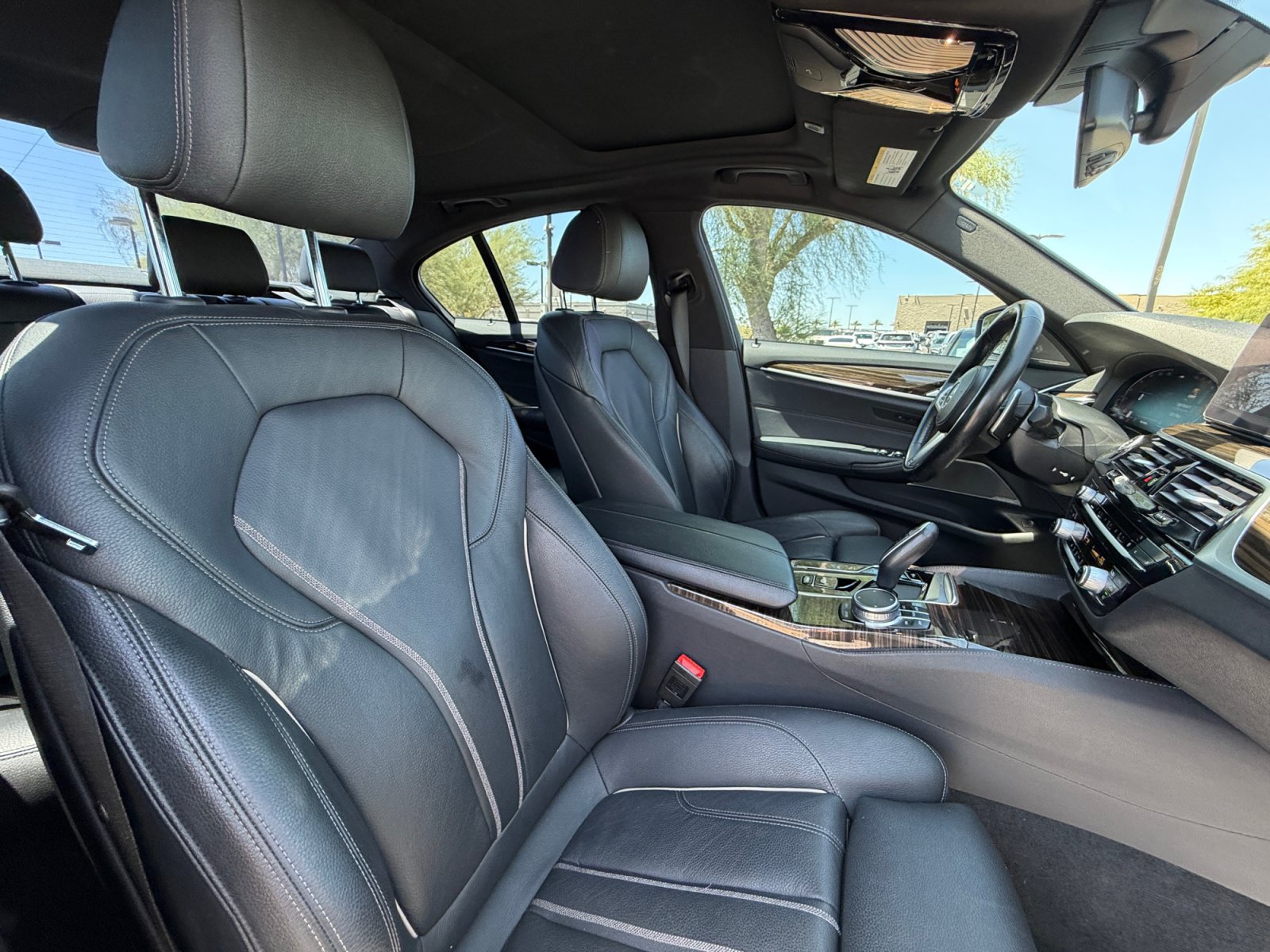 Used 2021 BMW 540i w/ M Sport Package RWD image 19
