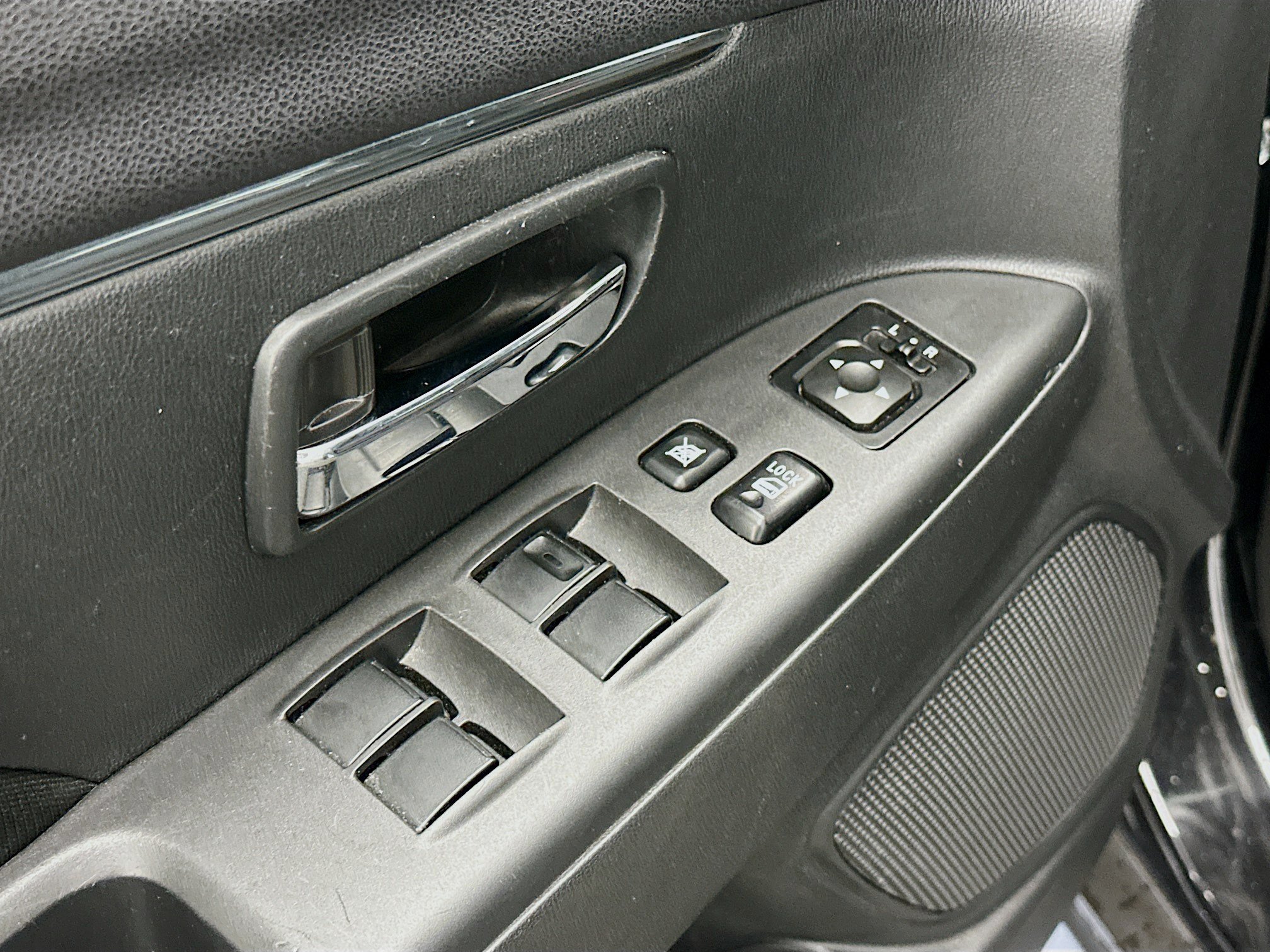 Used 2024 Mitsubishi Outlander Sport ES AWD/4WD image 15