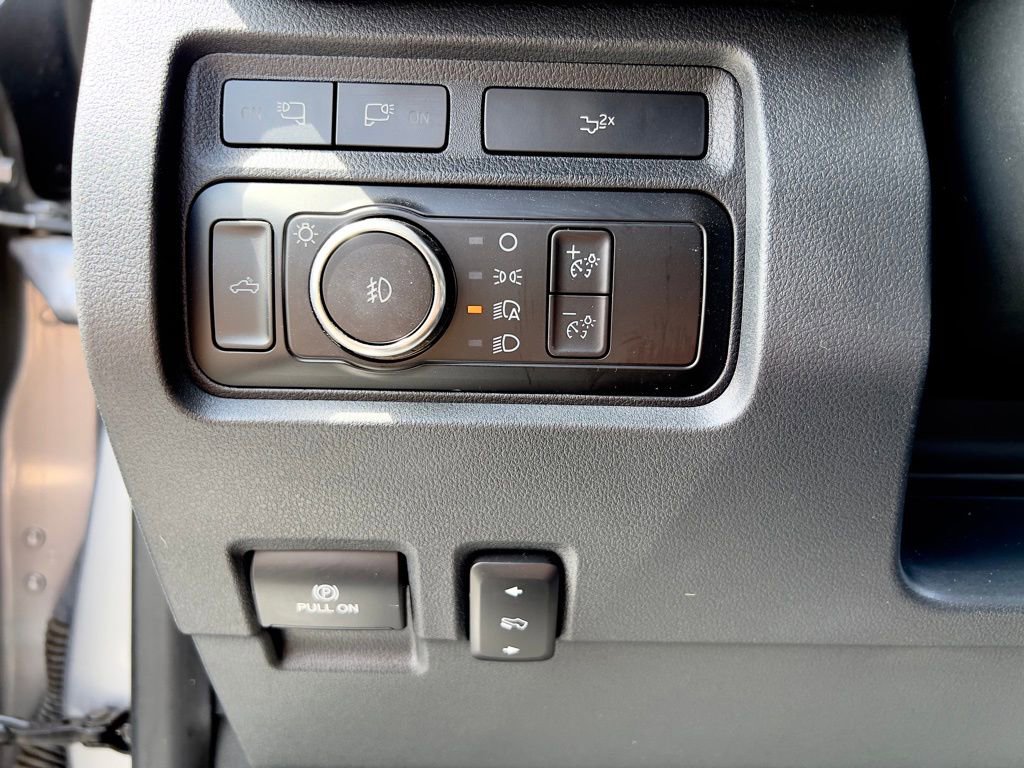 Used 2023 Ford F250 Lariat image 28