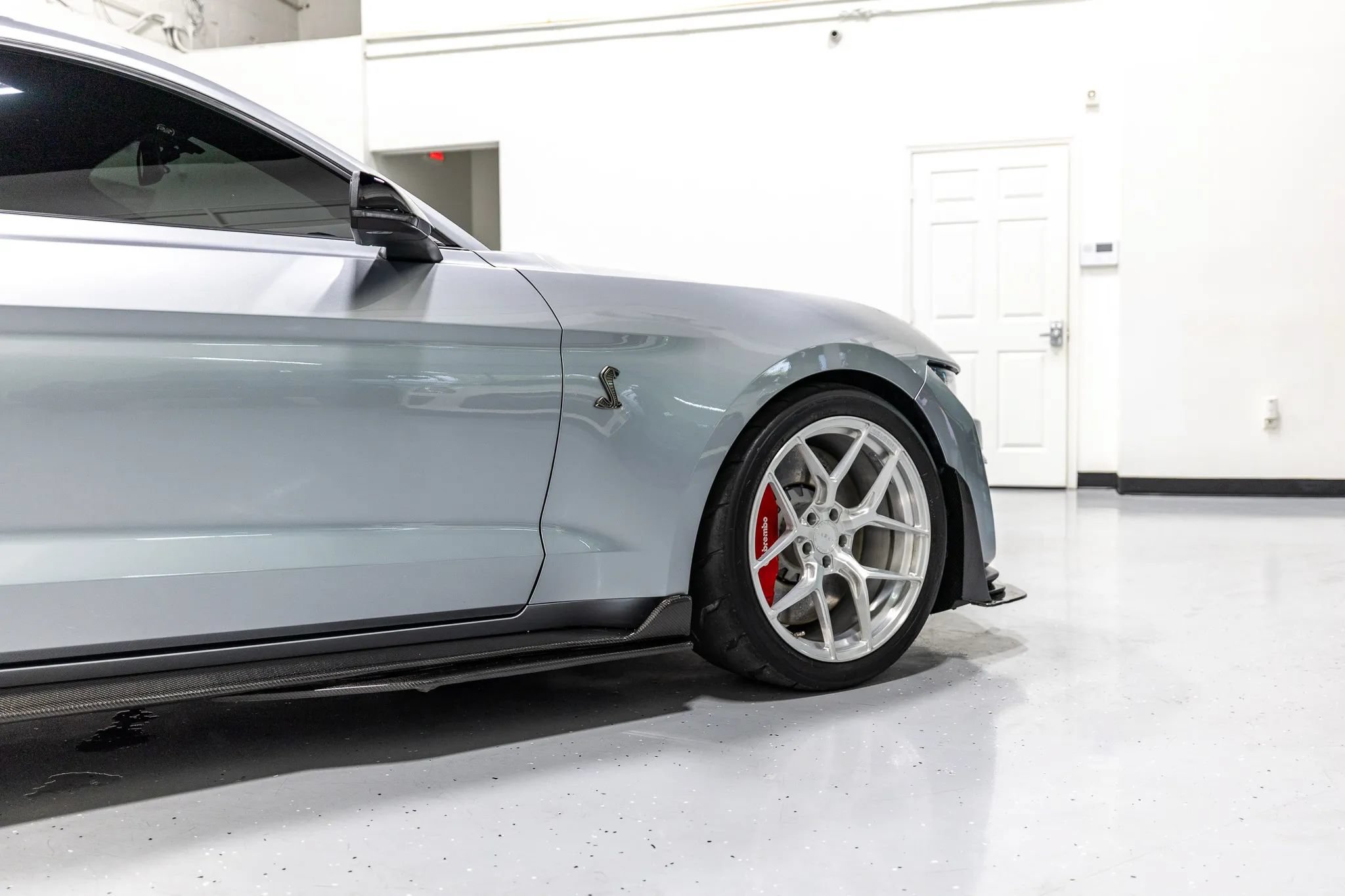Used 2021 Ford Mustang Shelby GT500 w/ Technology Package RWD image 25