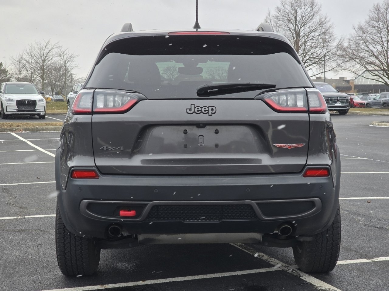 Used 2020 Jeep Cherokee Trailhawk w/ Cold Weather Group image 15