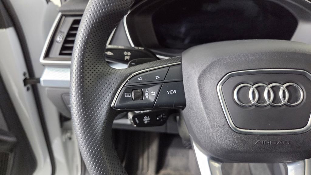Used 2024 Audi Q5 2.0T Premium Plus AWD/4WD image 16