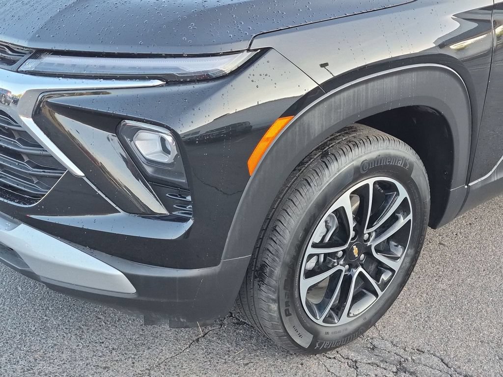 Used 2026 Chevrolet TrailBlazer LT AWD/4WD image 9