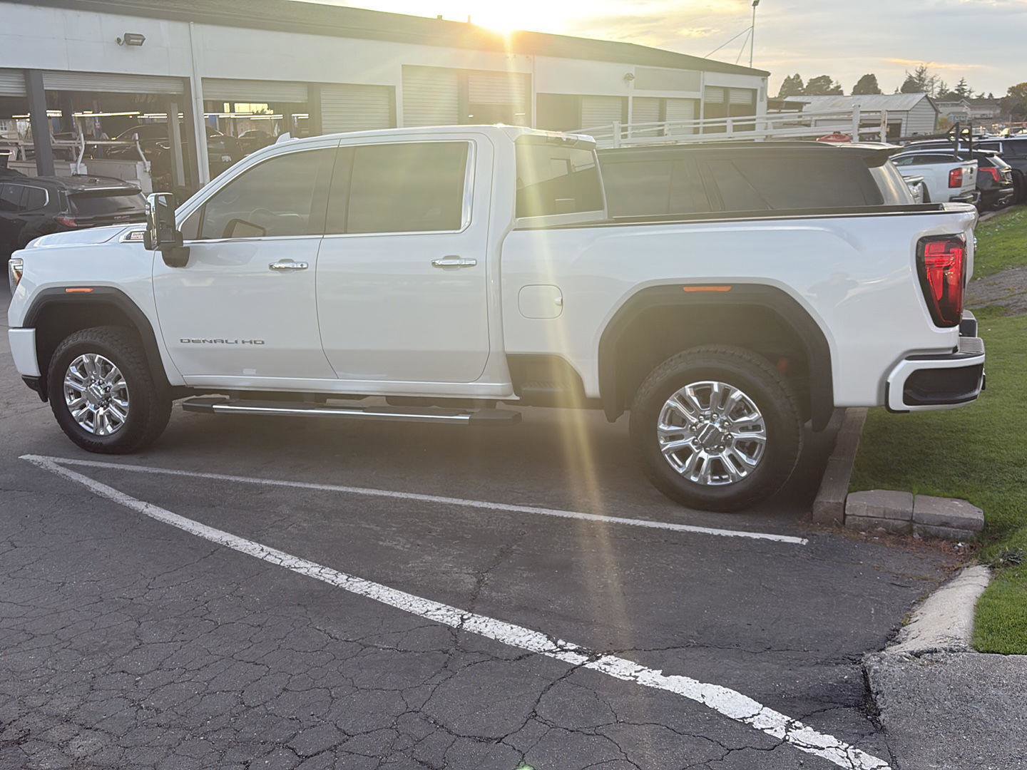 Used 2023 GMC Sierra 2500 Denali image 4