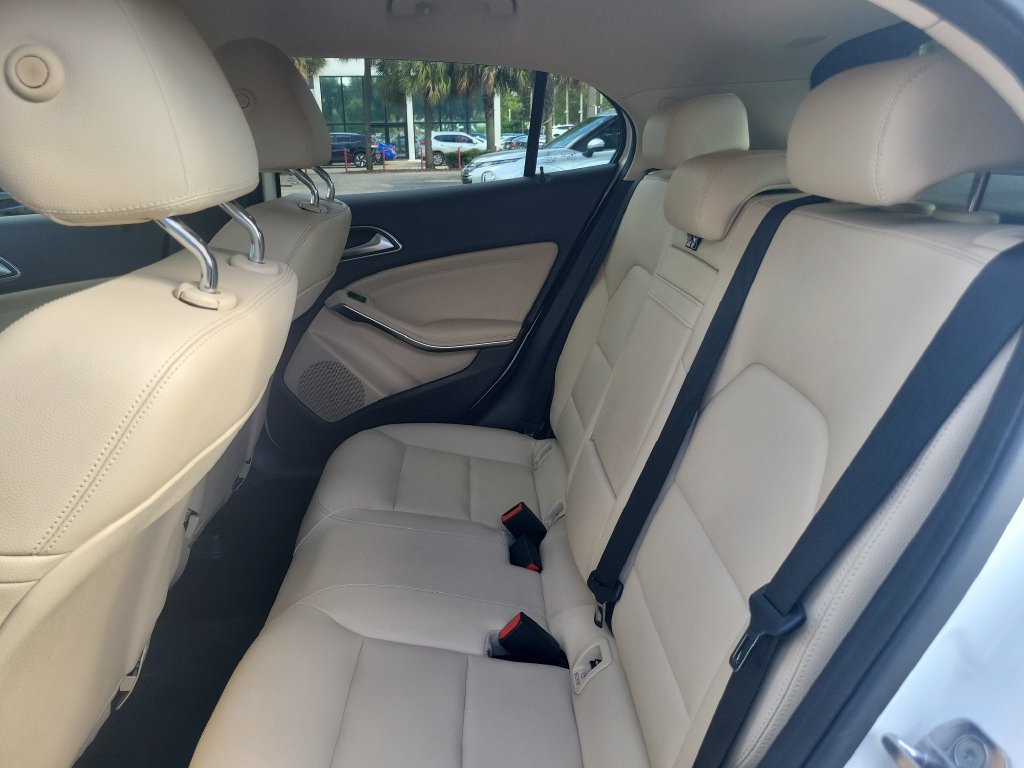 Used 2019 Mercedes-Benz GLA 250 image 13