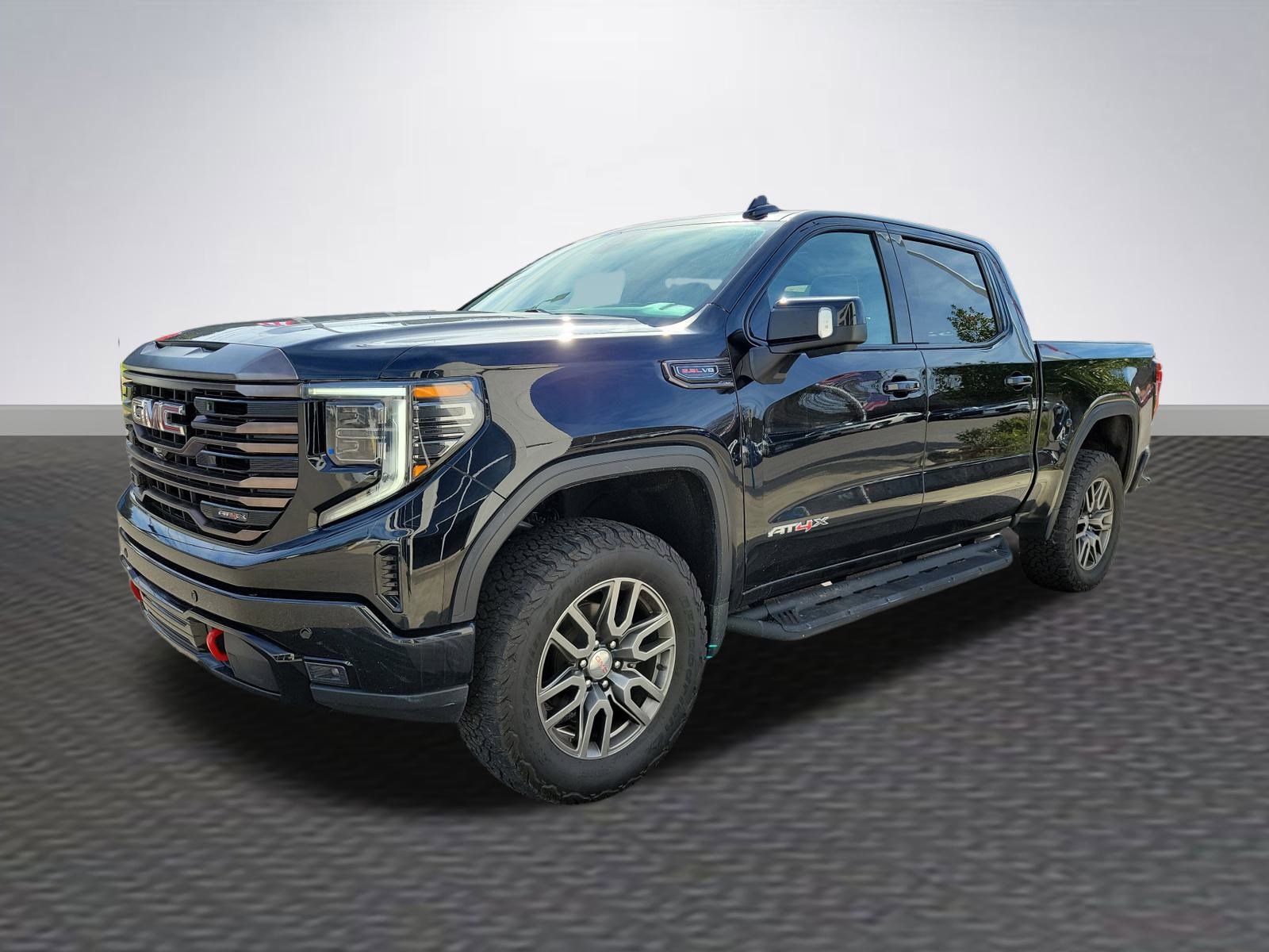 Used 2022 GMC Sierra 1500 AT4X image 3